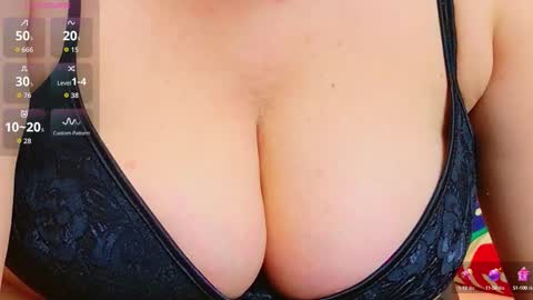 evasinclairr online show from 10.22.25