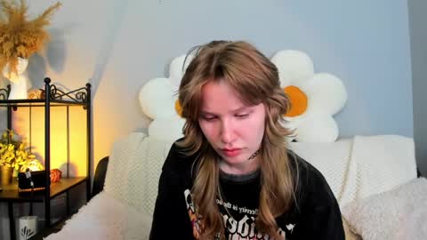 Snapshot of evastevs chatting on 02.15.25 Eva online show from 02.15.25