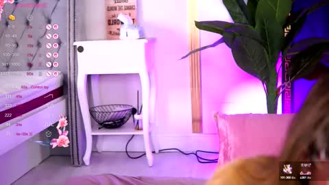 Carolina online show from 10.06.25