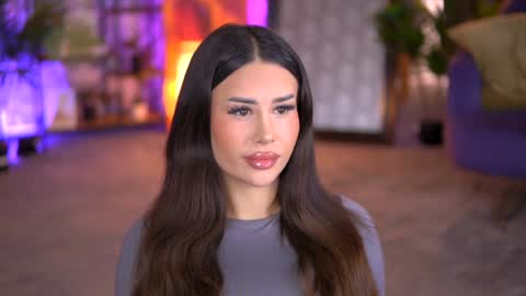 Snapshot of evazane chatting on 01.05.25 Eva online show from 01.05.25