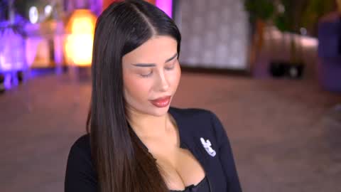 Snapshot of evazane chatting on 01.09.25 Eva online show from 01.09.25