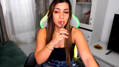 eveeevian online show from 02.02.25