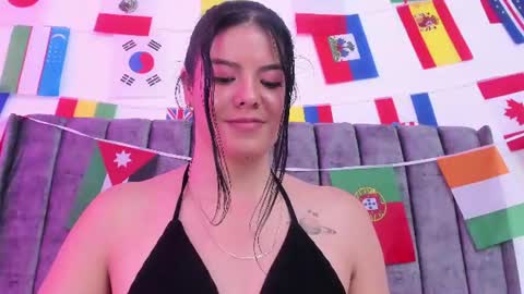 Snapshot of evelin__thompsson chatting on 07.01.26 evelin__thompsson online show from 07.01.26