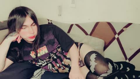 Snapshot of evelyn420521 chatting on 06.18.26 evelyn420521 online show from 06.18.26