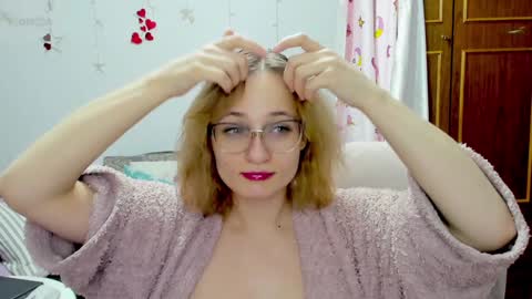 Snapshot of evelyn_harper_x chatting on 02.01.25 Eve online show from 02.01.25