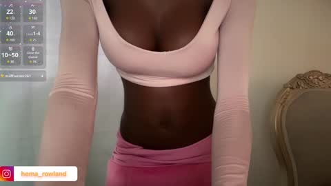 E V E L Y N  online show from 01.16.25