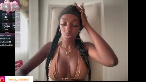 E V E L Y N  online show from 01.27.25