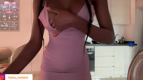 E V E L Y N  online show from 01.30.25