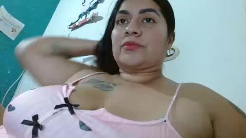 Snapshot of evelyn_stormm chatting on 10.15.25 evelyn stormm online show from 10.15.25