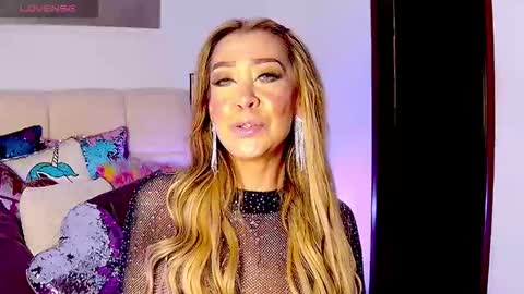 EvelynaGrey online show from 11.12.25