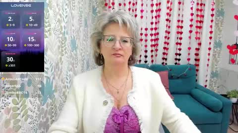 Evelyn online show from 02.18.25