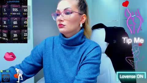 evelyne_rose online show from 10.18.25