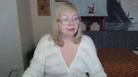 BarbaraBlondy online show from 12.17.25