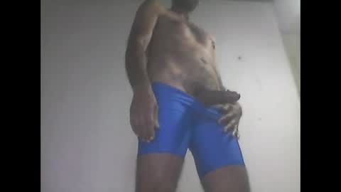 Snapshot of everaldosantos chatting on 02.28.25 everaldosantos online show from 02.28.25