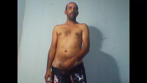 Snapshot of everaldosantos chatting on 11.25.25 everaldosantos online show from 11.25.25