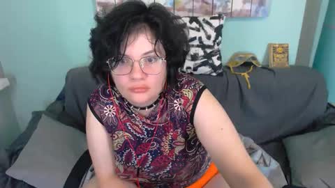 Snapshot of everly_rays chatting on 09.19.25 Everly online show from 09.19.25