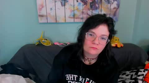 Snapshot of everly_rays chatting on 04.21.26 Everly online show from 04.21.26