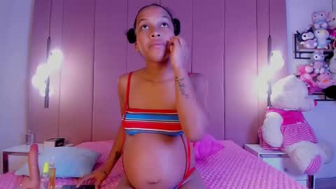 everly_smitth online show from 10.04.25