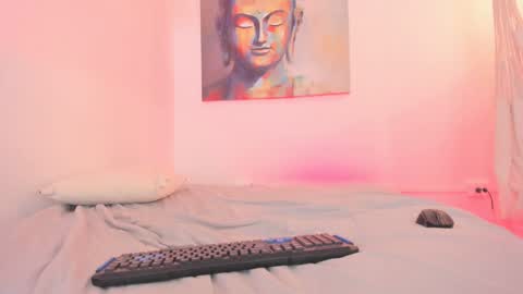 Sophia online show from 12.11.24