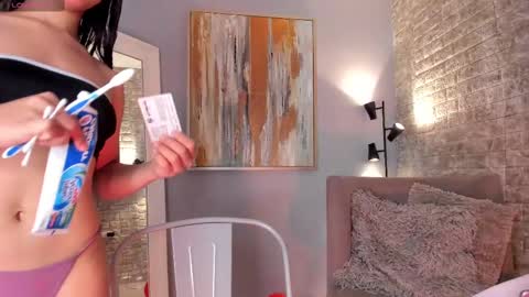 Sophia online show from 02.12.25