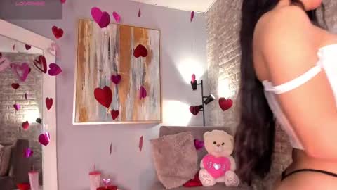 Sophia online show from 02.14.25