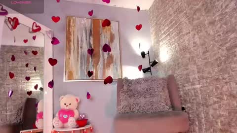 Sophia online show from 02.15.25