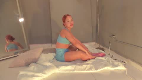 Sophia online show from 09.10.25