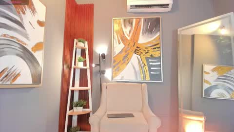 Sophia online show from 12.02.25