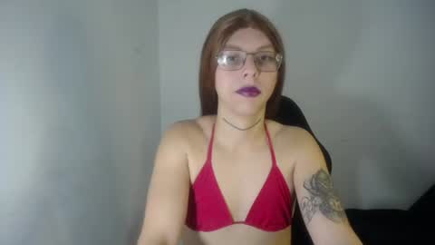 Snapshot of evi_kitty chatting on 07.28.26 Evi online show from 07.28.26