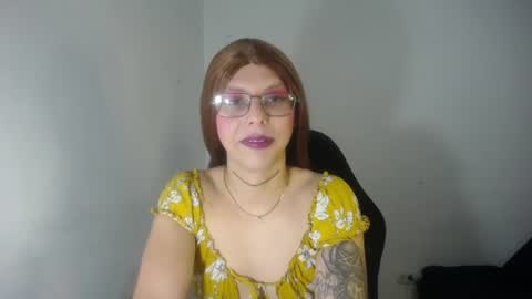 Snapshot of evi_kitty chatting on 08.05.26 Evi online show from 08.05.26