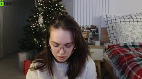 evi_woow online show from 01.07.25