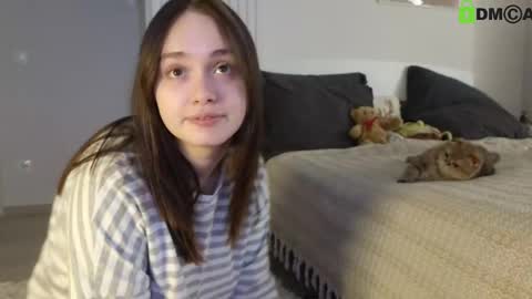 evi_woow online show from 02.27.25