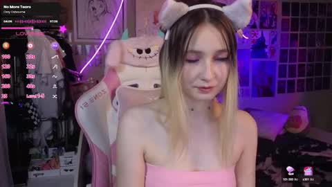 Evie online show from 03.06.25