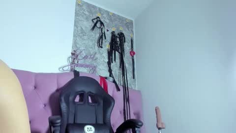 Snapshot of evil_sammy chatting on 09.20.25 Mistress Sammy online show from 09.20.25