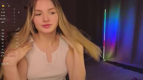 Snapshot of evilyn_next_door chatting on 11.29.25 Evelyn online show from 11.29.25