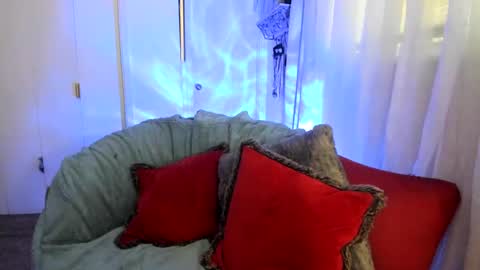 EV Parrish online show from 09.24.25