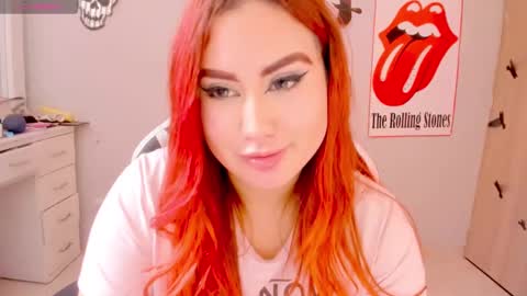 Snapshot of evva_foxxy chatting on 01.10.25 evva_foxxy online show from 01.10.25