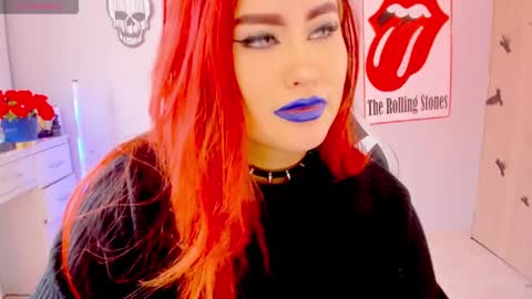 Snapshot of evva_foxxy chatting on 02.05.25 evva_foxxy online show from 02.05.25