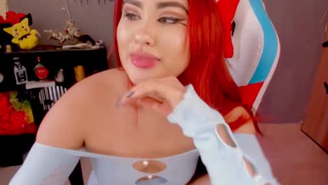 Snapshot of evva_foxxy chatting on 03.08.25 evva_foxxy online show from 03.08.25