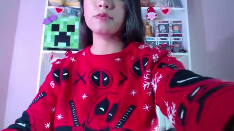 Snapshot of evybubbles_ chatting on 02.16.25 Im Evy online show from 02.16.25