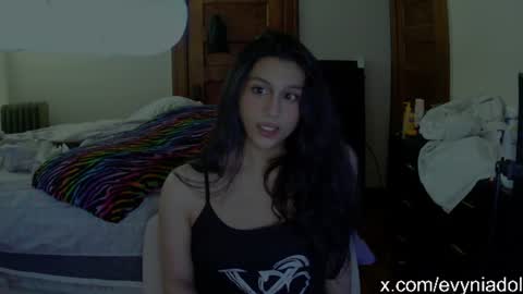 Avelyn Evynia online show from 07.28.26
