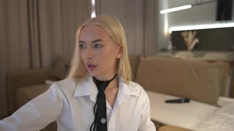 Snapshot of ewagreen chatting on 02.27.26 Eva m1racle online show from 02.27.26