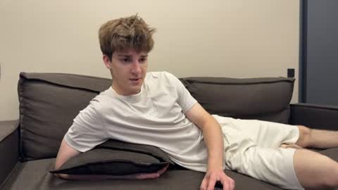 Snapshot of exclusiveflexboy chatting on 06.24.26 exclusiveflexboy online show from 06.24.26