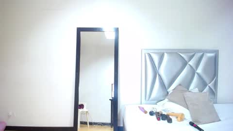 exotic_karmella online show from 02.19.25