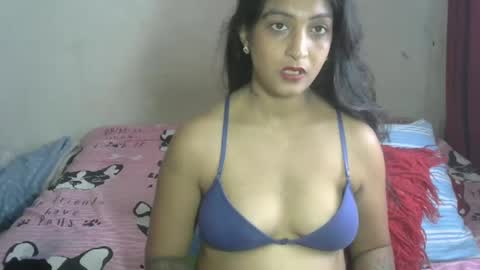 Snapshot of exotic_queen01 chatting on 02.16.25 Amber online show from 02.16.25