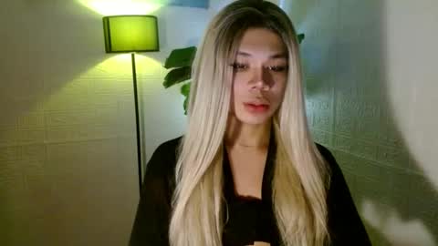 Nica online show from 02.12.25