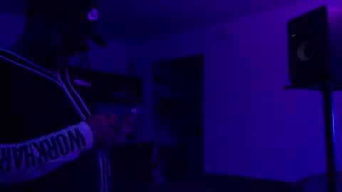 ExoticFreak666 online show from 04.20.26