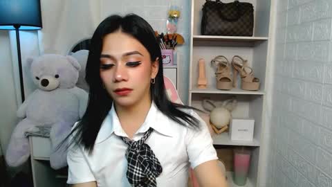 exotictssavie online show from 02.25.25