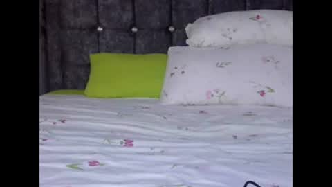 Snapshot of explicitly_certified chatting on 03.10.25 explicitly_certified online show from 03.10.25