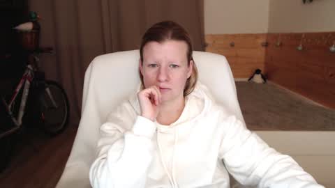 Crystal online show from 12.04.24